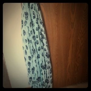 Skull scarf